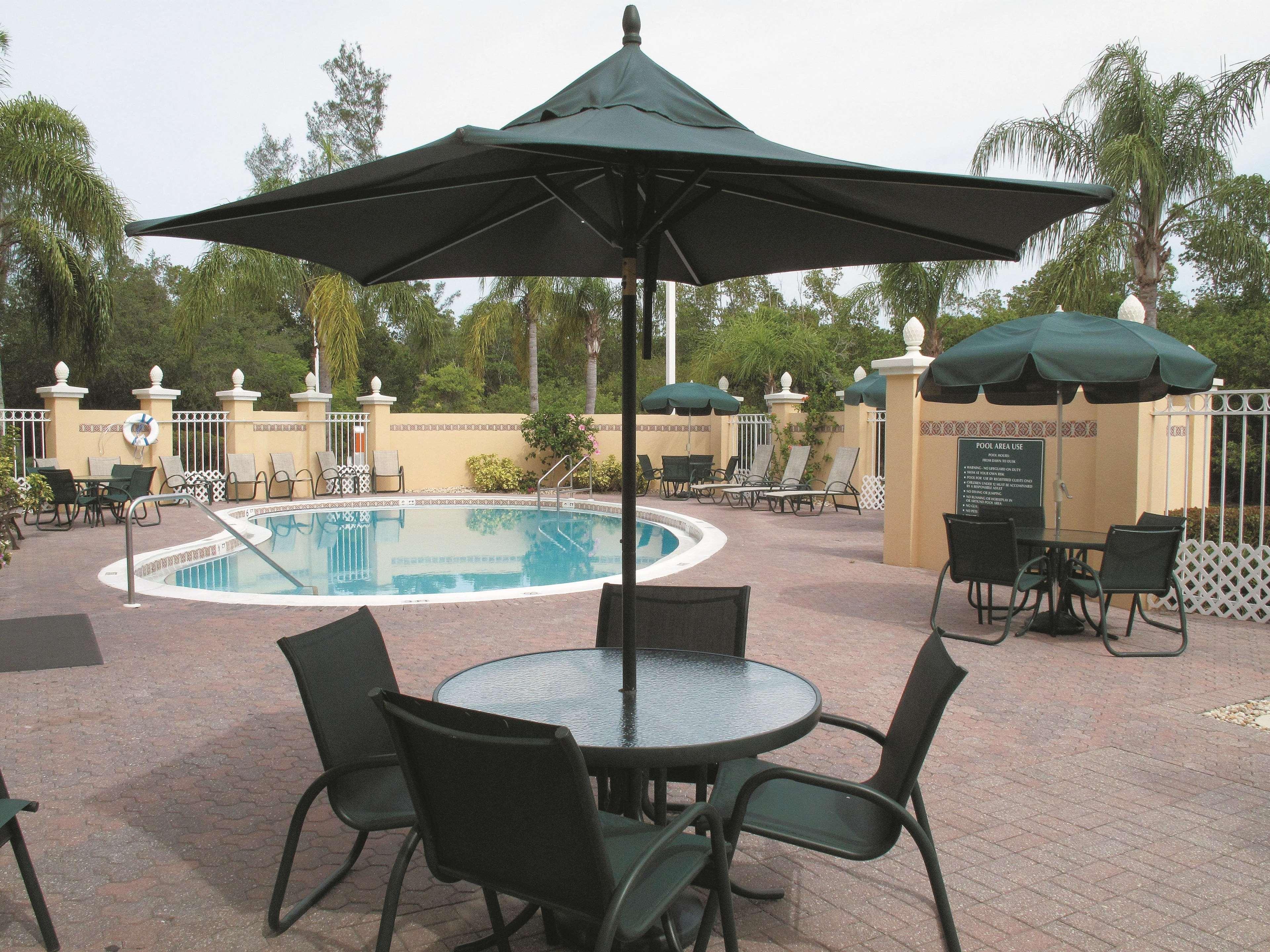Hotel La Quinta By Wyndham Naples Downtown Exteriér fotografie
