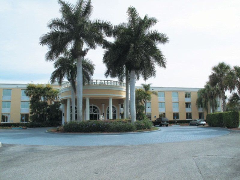 Hotel La Quinta By Wyndham Naples Downtown Exteriér fotografie