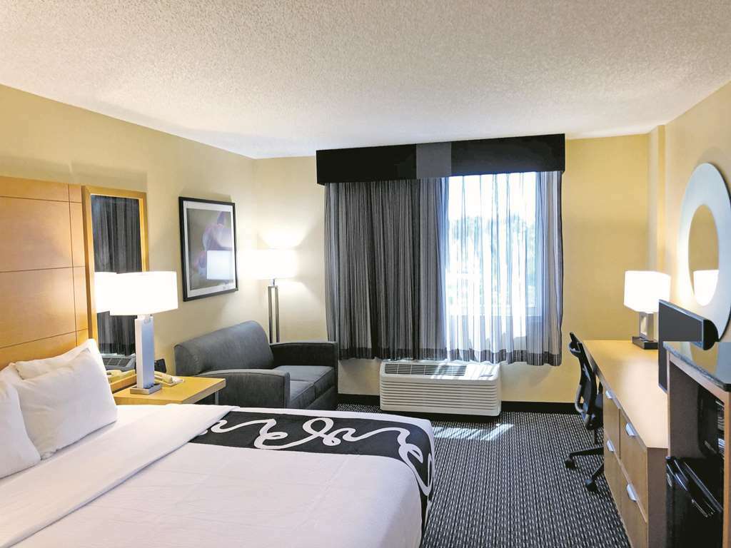 Hotel La Quinta By Wyndham Naples Downtown Pokoj fotografie